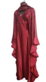 Chic and elegant red abaya, available in size 56 - Image 2